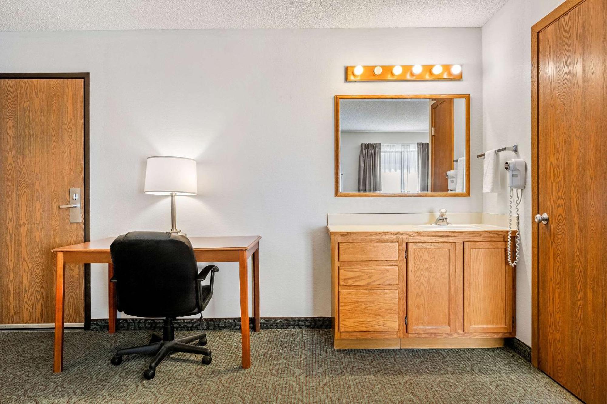 Econo Lodge Биллингс Экстерьер фото